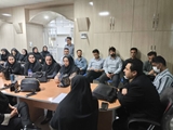 نشست صمیمانه ریاست شبکه بهداشت و درمان کوه‌چنار با مراقبین سلامت، ماماها، بهورزان و ناظرین مراکز