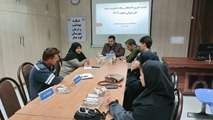 نشست خبری با اصحاب رسانه به مناسبت هفته ملی جوانی جمعیت در شهرستان کوه‌چنار برگزار شد